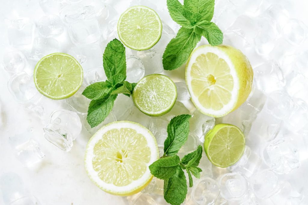 beneficios agua con limon